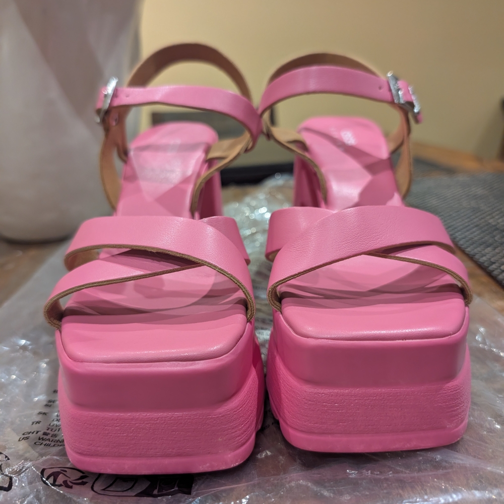 ASOS Pink Platform Sandals - Picture 2 of 8